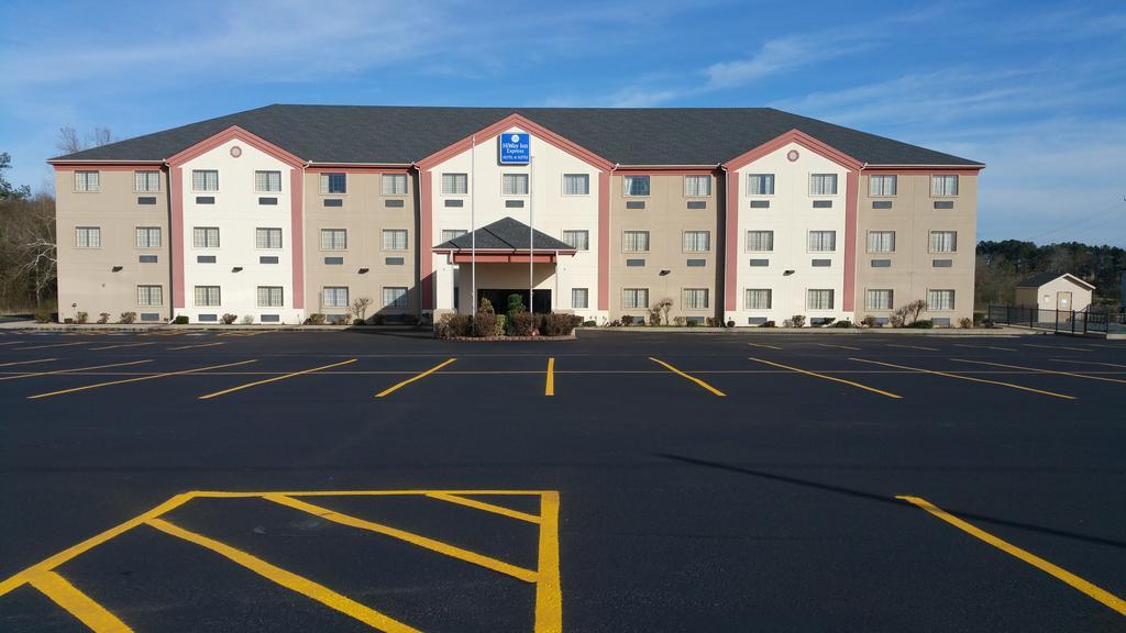 Hiway Inn Express Of Broken Bow Esterno foto